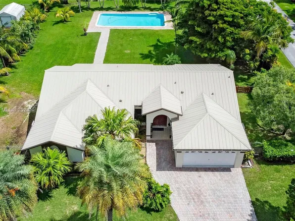 1511 NW 17th St, Homestead, FL 33030