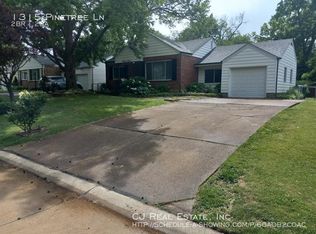 1315 Pinetree Ln, Saint Louis, MO