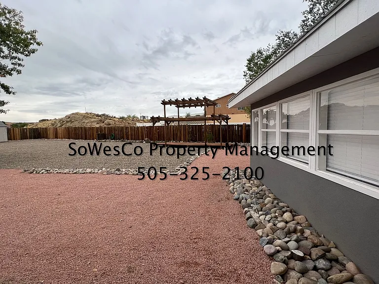 310 McCloud Ct — Photo 14