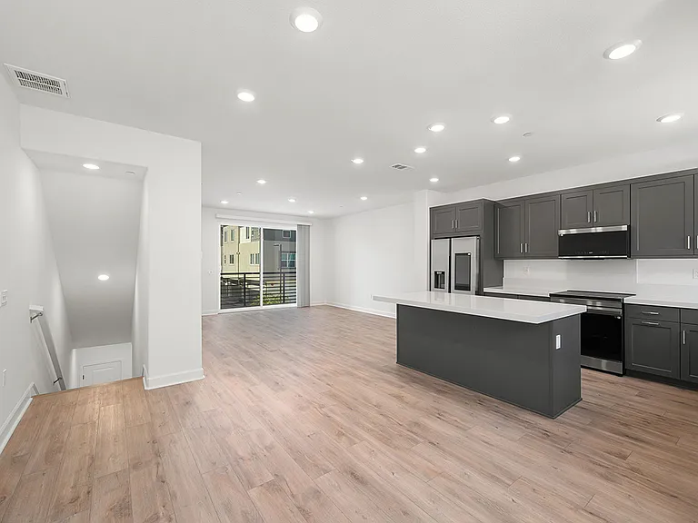 842 Kili St #5 — Photo 6