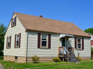 3 Sterling Rd, Kittery, ME 03904