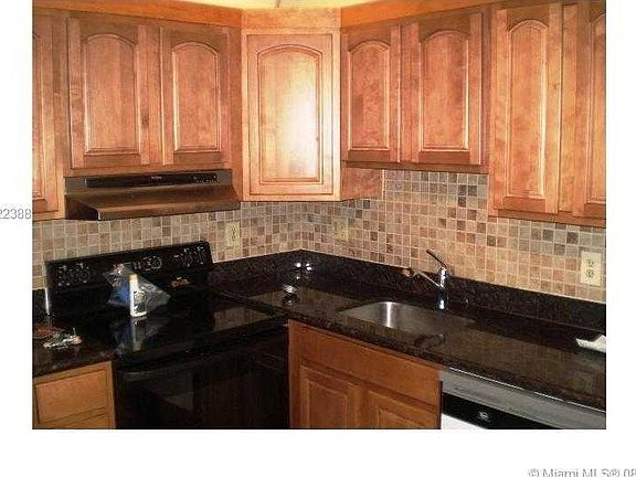 4th image of 10970 Royal Palm Blvd #31