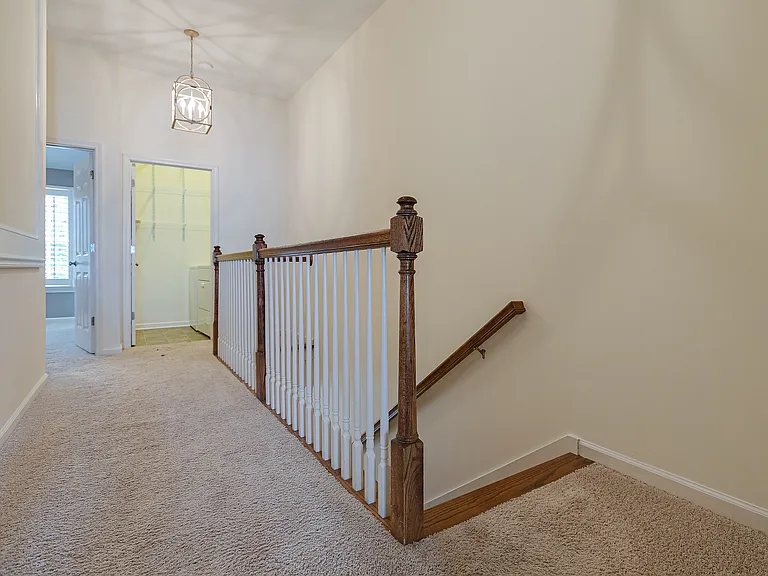 88 Pearl St — Photo 13