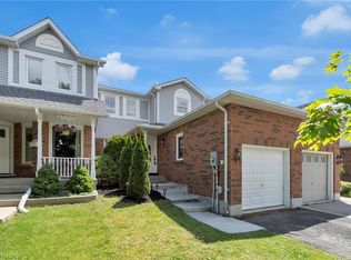 126 Fairgreen Close, Cambridge, ON N1T1T8