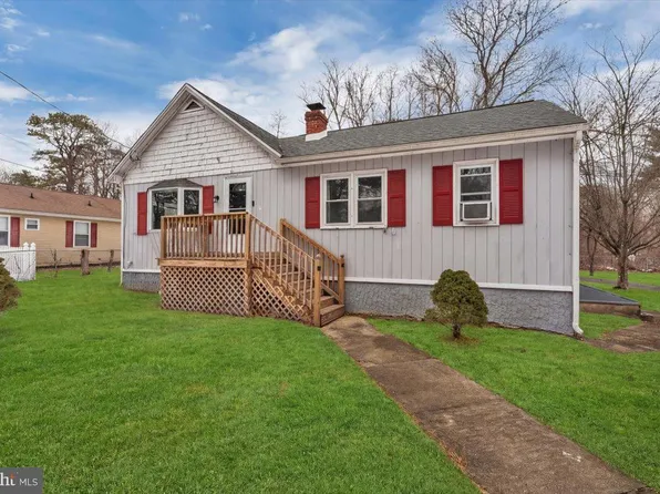 18 Henry Rd, Gibbsboro, NJ 08026