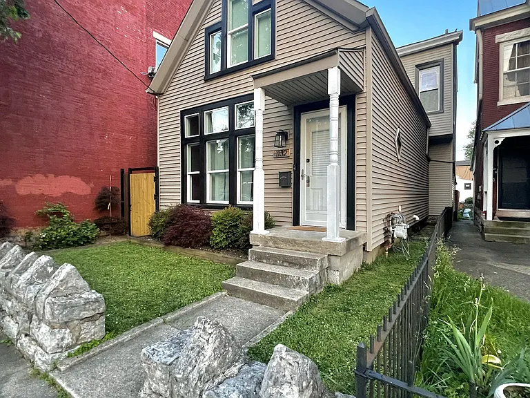 1132 E Breckinridge St — Photo 1