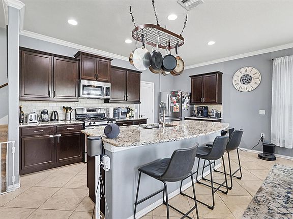 4th image of 5845 Kleberg Trl