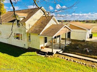 7668 Campbell Rd, Lake Odessa, MI 48849