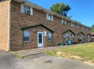 600 Crestview Dr APT 1, Greeneville, TN 37745
