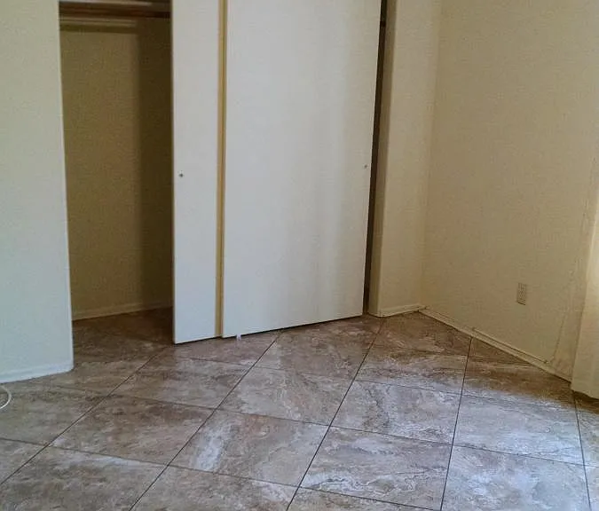 2462 S Perillo Dr — Photo 23