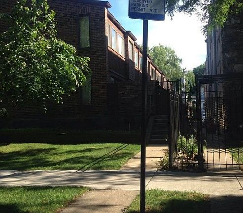4th image of 1801 W Touhy Ave