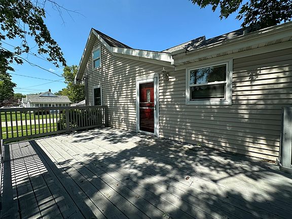 4th image of 1408 S Madison St
