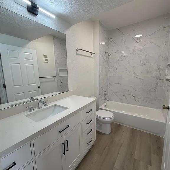 822 Camargo Way #204 — Photo 12