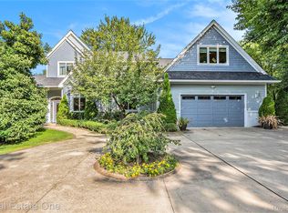 1301 Romney Rd, Bloomfield Hills, MI 48304