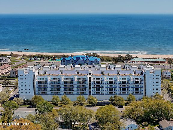 4th image of 432 Ocean Boulevard N #615