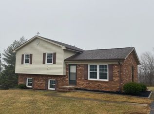 158 Hooks Dr, Mount Airy, NC 27030