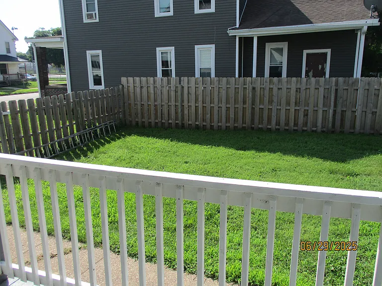 2515 Jackson St — Photo 15