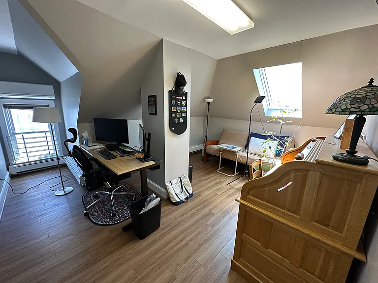 899 Hancock St — Photo 28