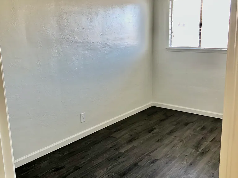 1450 Hillside Dr #1 — Photo 10
