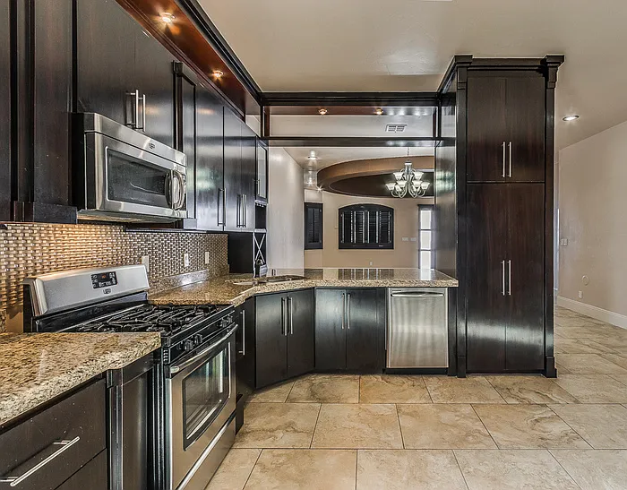 12800 Cozy Cove Ave — Photo 7