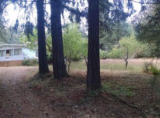 106 Gateway Ln, Glendale, OR 97442