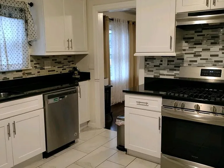 953 Longbrook Ave #2 — Photo 4