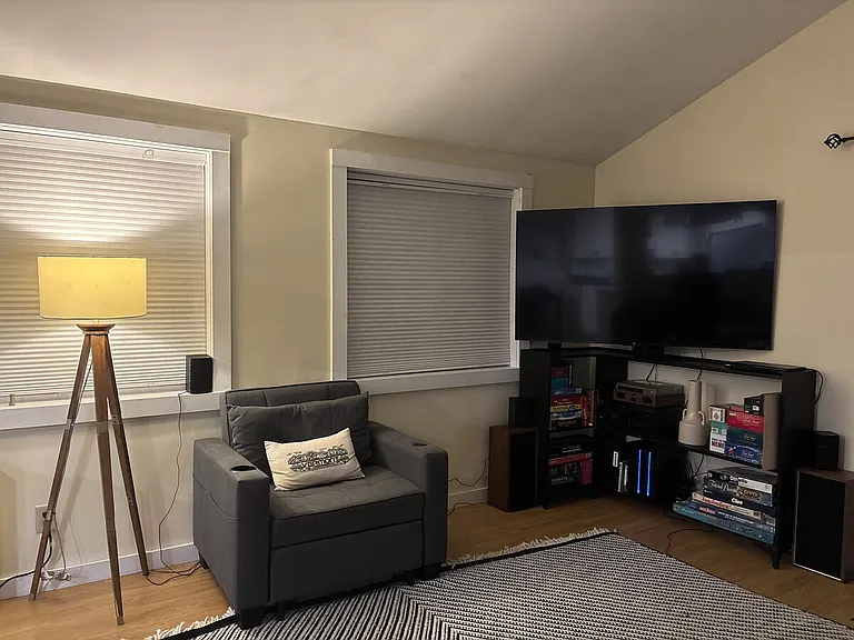 72 Deerfield Dr — Photo 2