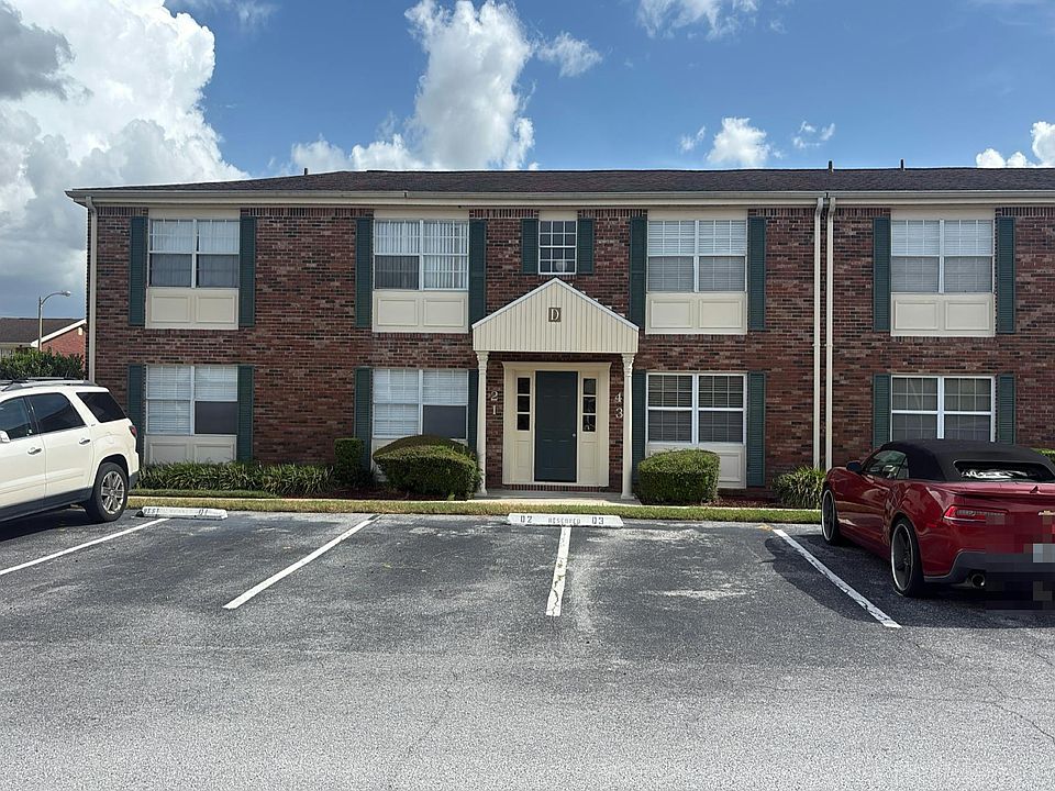 1st image of 1920 E Edgewood Dr E #D4
