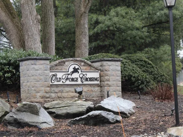 85 Old Forge Xing, Devon, PA 19333