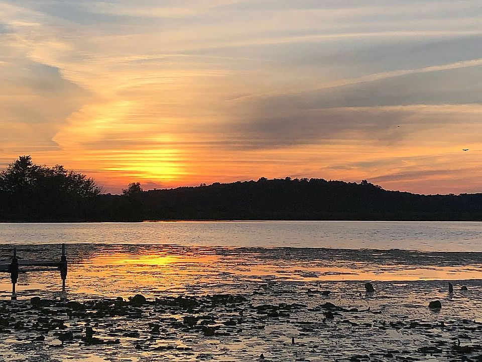 1144 Lakeshore Dr, Gregory, MI 48137 Zillow