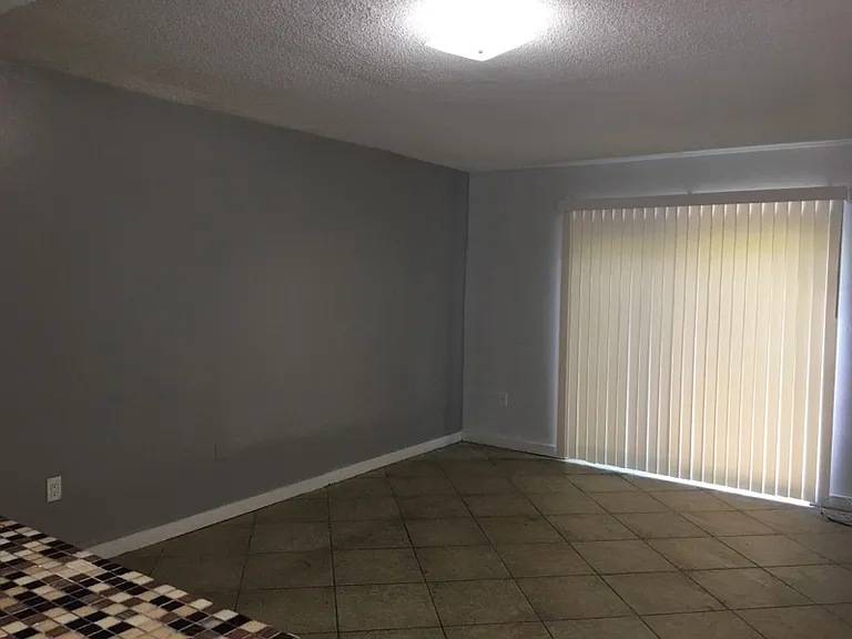 13725 NE 3rd Ct — Photo 19