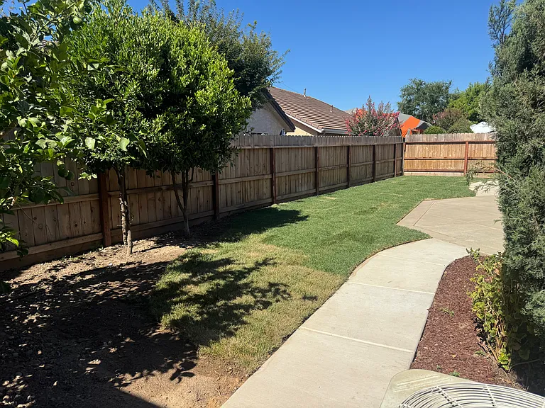 845 E Green Acres Dr — Photo 5