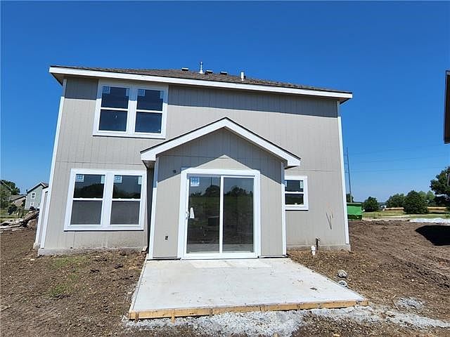 2nd image of 1740 Elderberry Ln