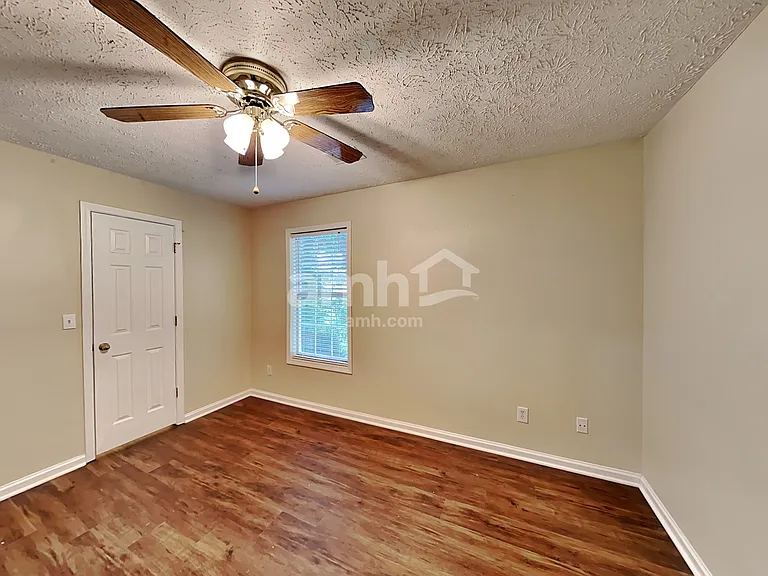 2380 Sailor Ln — Photo 17