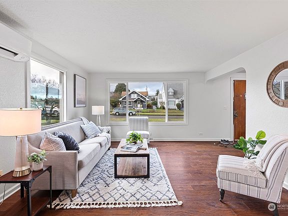3rd image of 3707 Fawcett Avenue
