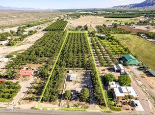 411 Hayride Rd, Las Cruces, NM 88007