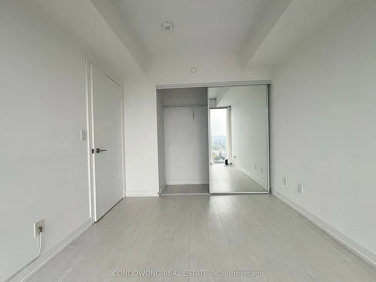 19 Western Battery Rd #3118 — Photo 5