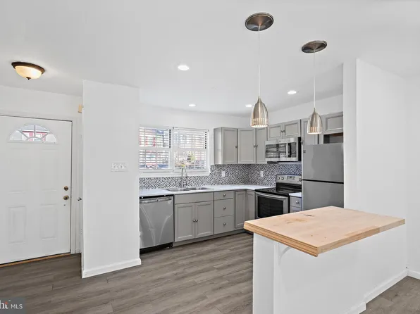5935 Applegarth Pl, Capitol Heights, MD 20743