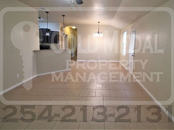 5th image of 4505 Cambridge Dr