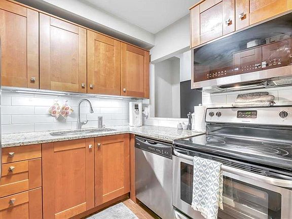 3rd image of 1720 W 13th St SW #103
