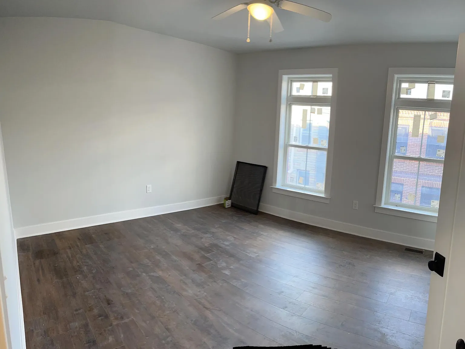 1 bed, 900 sqft, $1,350 — Photo 4