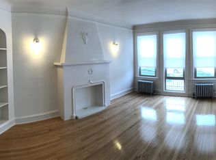 8041 S Chappel Ave APT 1W, Chicago, IL 60617