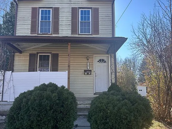 140 W Summit Ave, West Grove, PA 19390