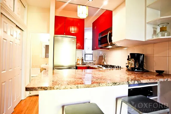 Sold by Oxford Property Group | media 11