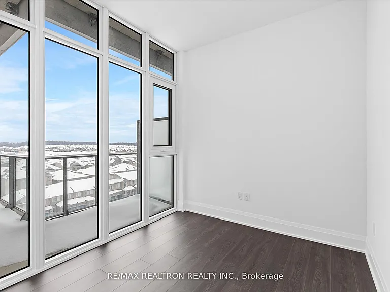 412 Silver Maple Rd #Penthouse 120 — Photo 11