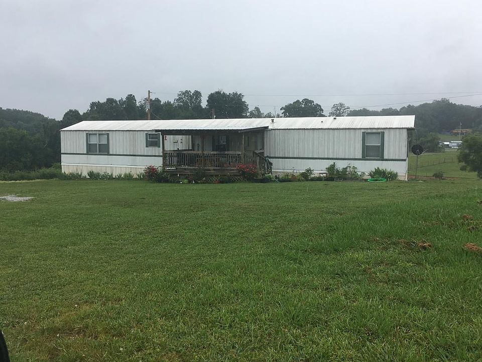2nd image of 220 John Way