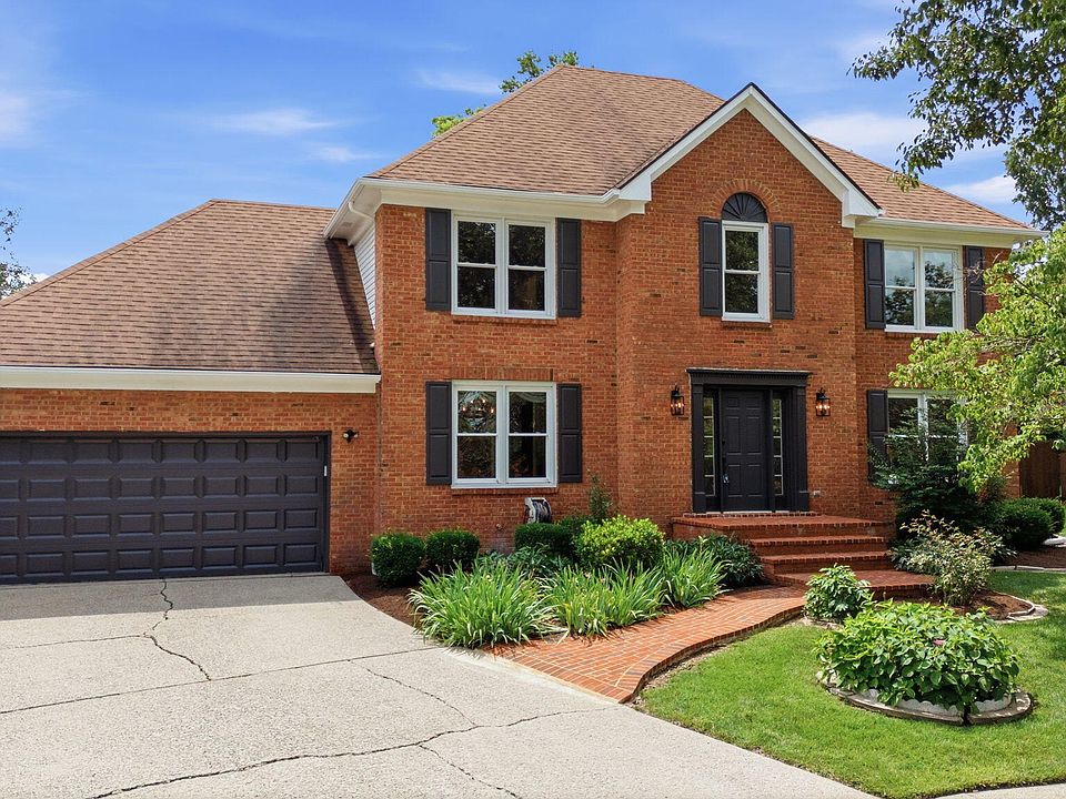 1st image of 852 Glen Abbey Cir