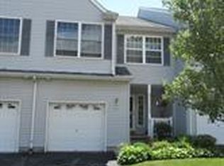 3002 Patrick Henry Ct, New Windsor, NY