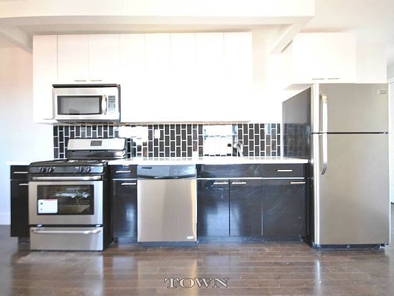 3rd image of 1415 Pacific St #(d1)