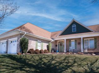 114 Beechmont Dr, Morganton, NC 28655